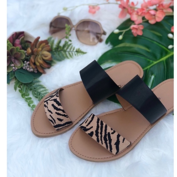 Animal Print Sandals - Picture 6 of 7